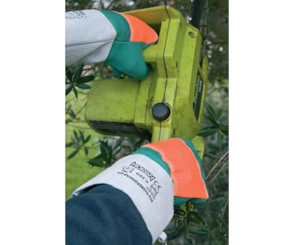 Guantes motoserrista